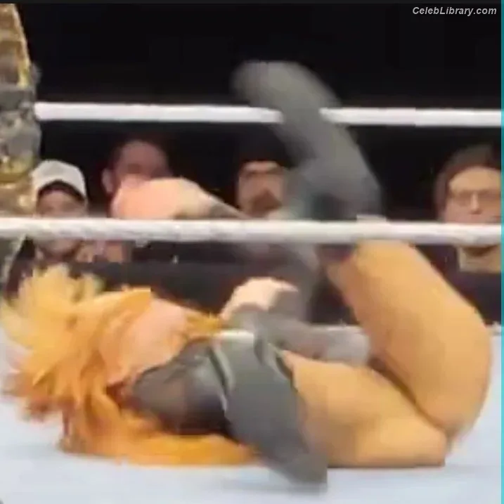 Becky Lynch photo 21 of 390