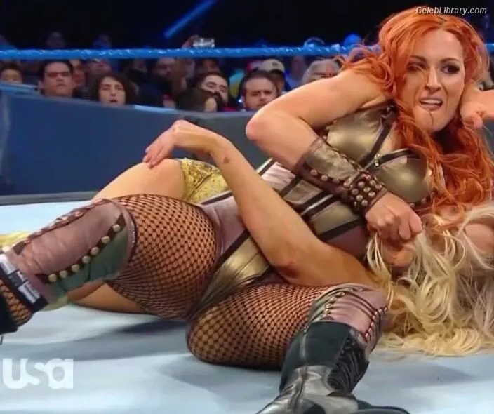 Becky Lynch photo 4 of 390