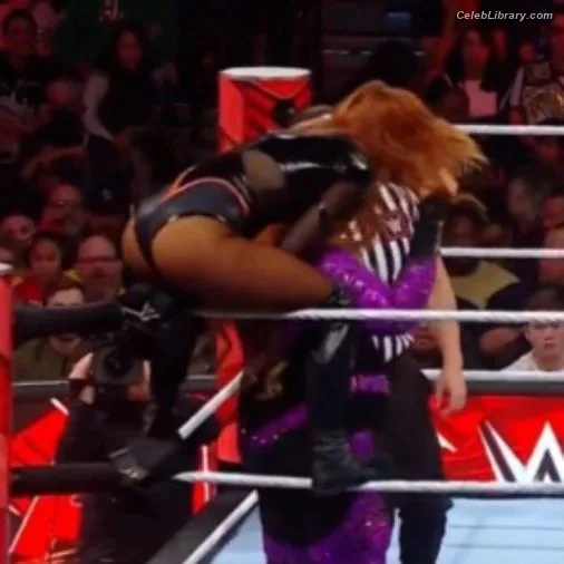 Becky Lynch photo 14 of 390