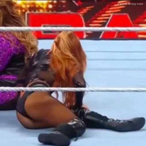 Becky Lynch photo 16 of 390
