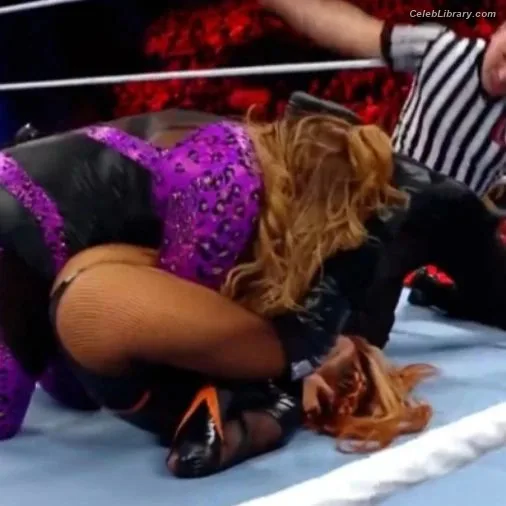 Becky Lynch photo 17 of 390