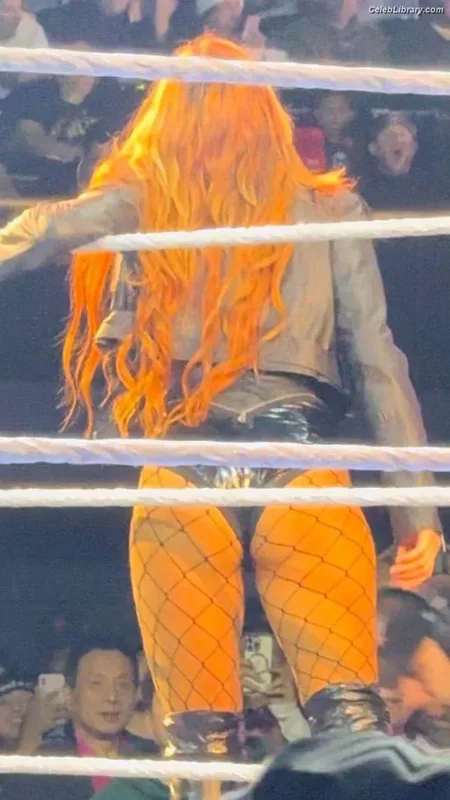 Becky Lynch photo 3 of 390