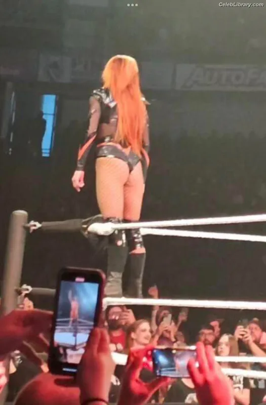 Becky Lynch photo 14 of 390