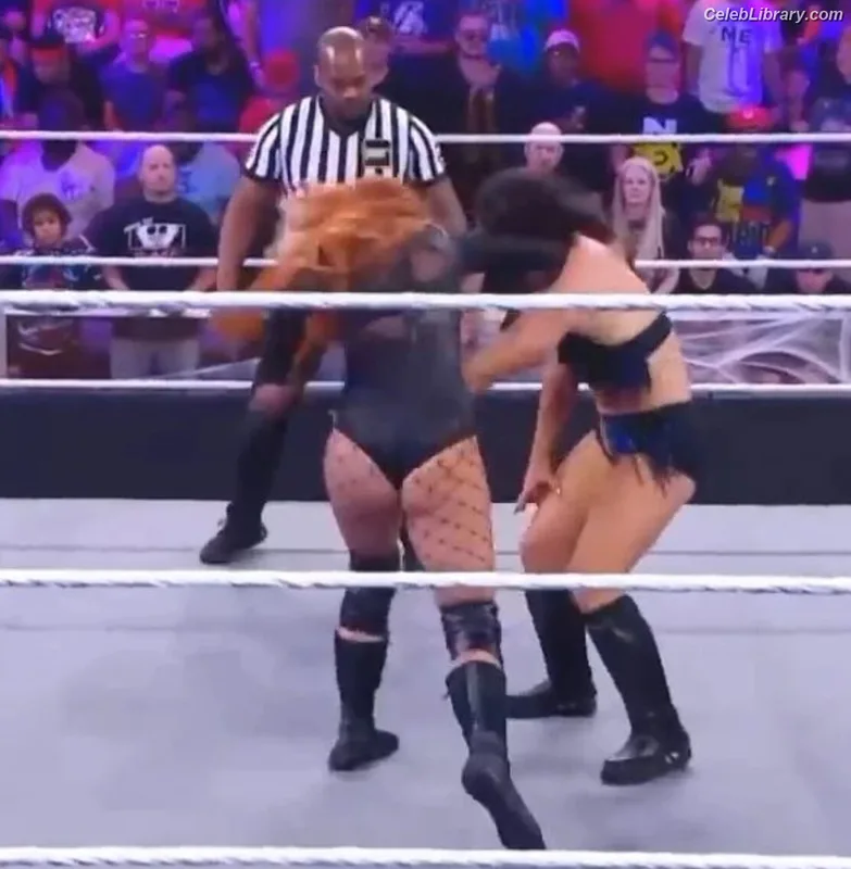 Becky Lynch photo 7 of 390