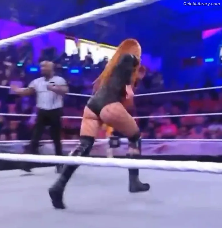 Becky Lynch photo 9 of 390