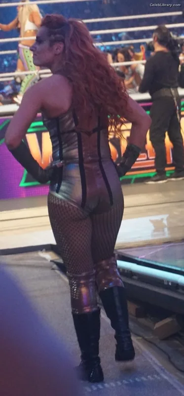 Becky Lynch photo 15 of 390