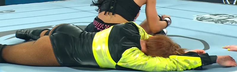 Becky Lynch photo 6 of 390