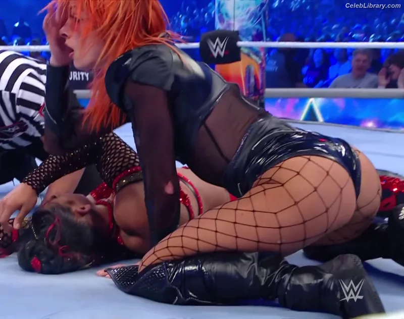 Becky Lynch photo 7 of 390