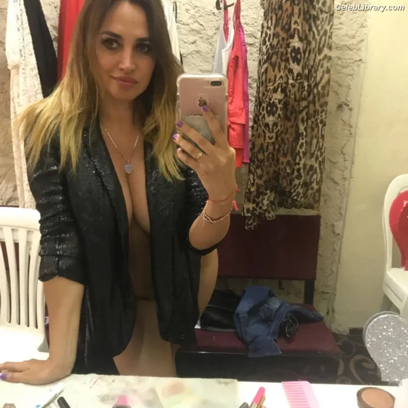 Belen Francese photo 4 of 116