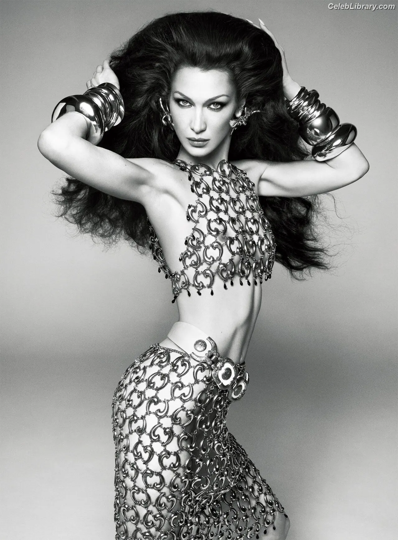 Bella Hadid photo 12 of 1888