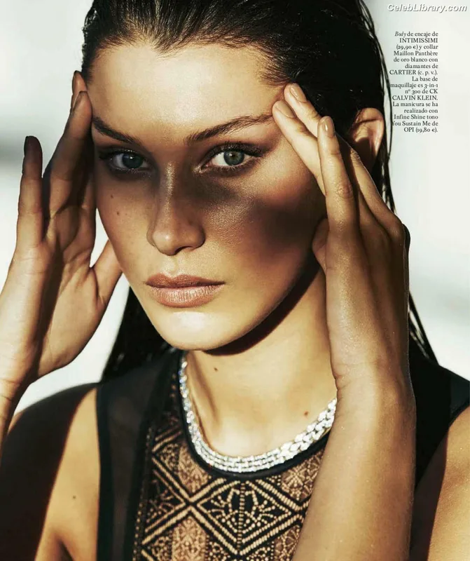 Bella Hadid photo 11 of 1874