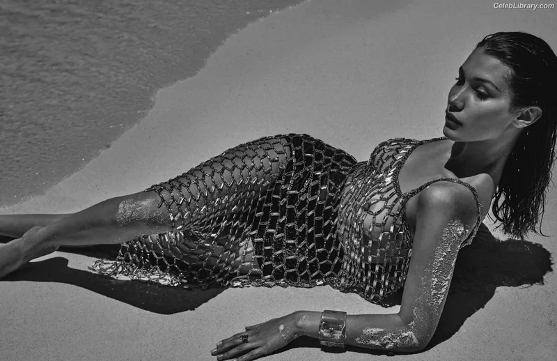 Bella Hadid photo 14 of 1874
