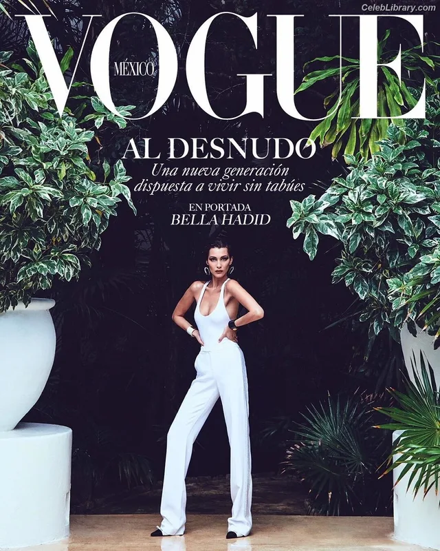 Bella Hadid photo 8 of 1874