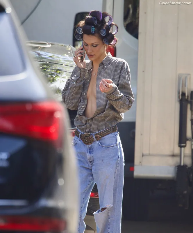 Bella Hadid photo 23 of 1874