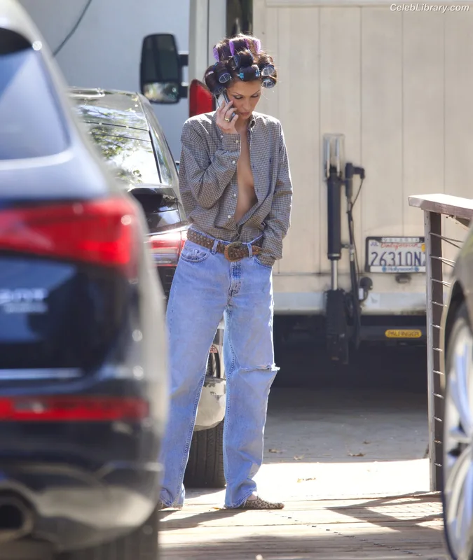 Bella Hadid photo 6 of 1874