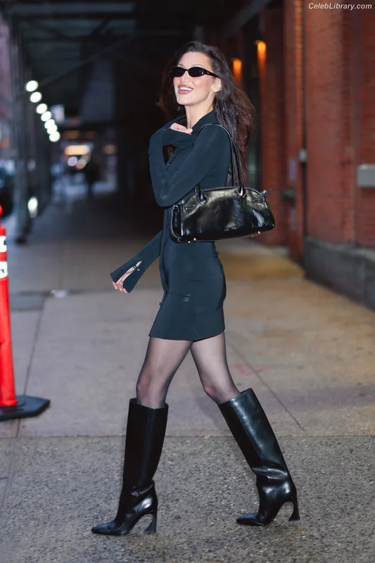 Bella Hadid photo 13 of 1874