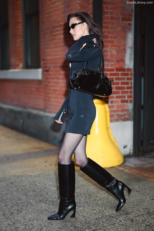 Bella Hadid photo 23 of 1874