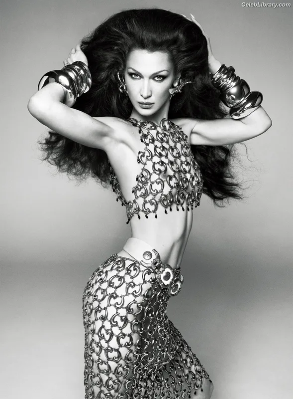Bella Hadid photo 9 of 1874