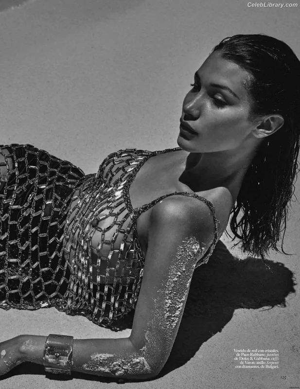Bella Hadid photo 14 of 1874