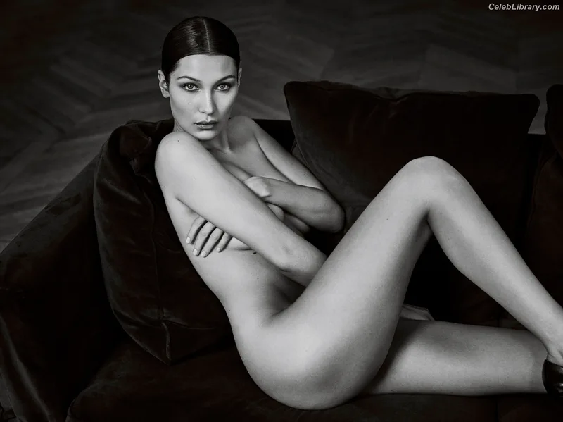 Bella Hadid photo 18 of 1874