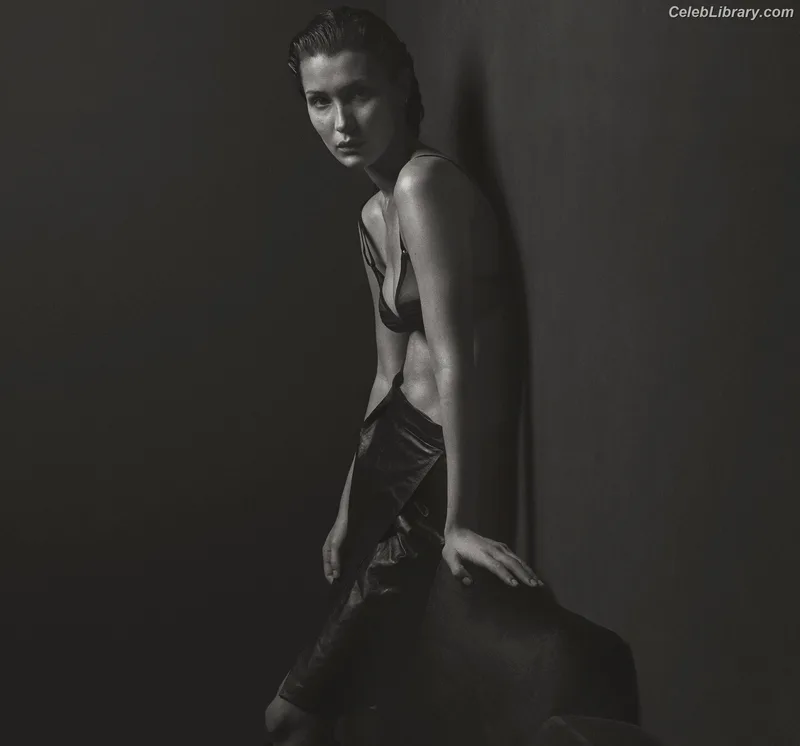 Bella Hadid photo 23 of 1874
