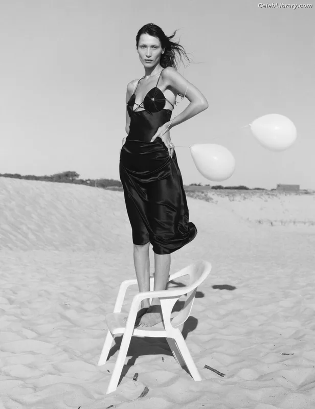 Bella Hadid photo 24 of 1874