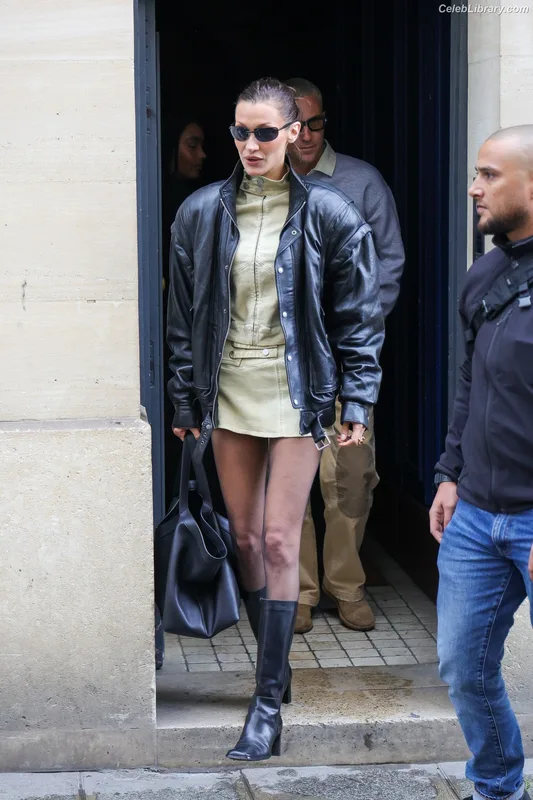 Bella Hadid photo 12 of 1874