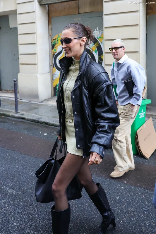 Bella Hadid photo 7 of 1874