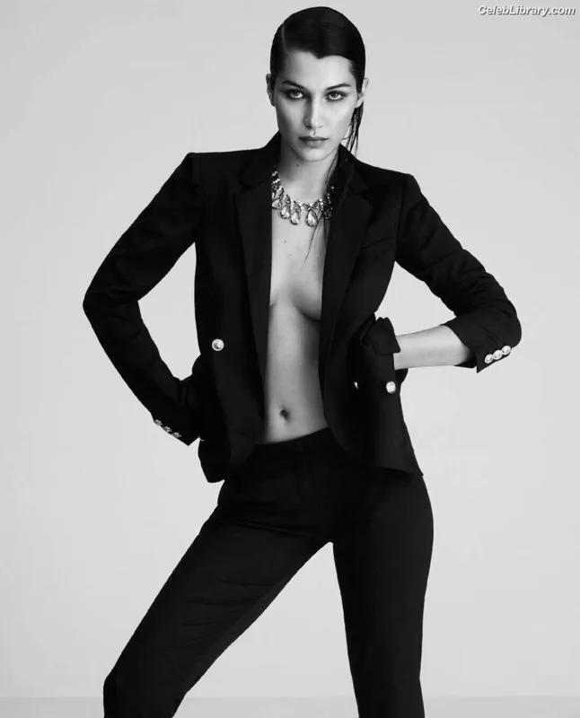 Bella Hadid photo 5 of 1874