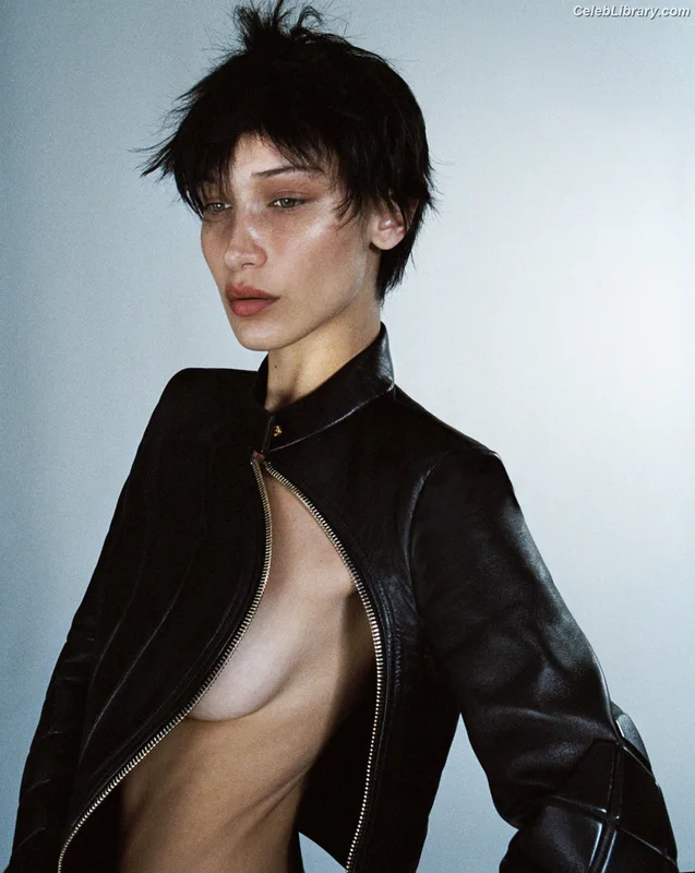 Bella Hadid photo 19 of 1874