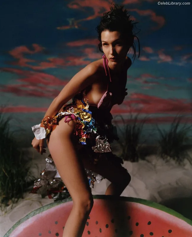 Bella Hadid photo 7 of 1874