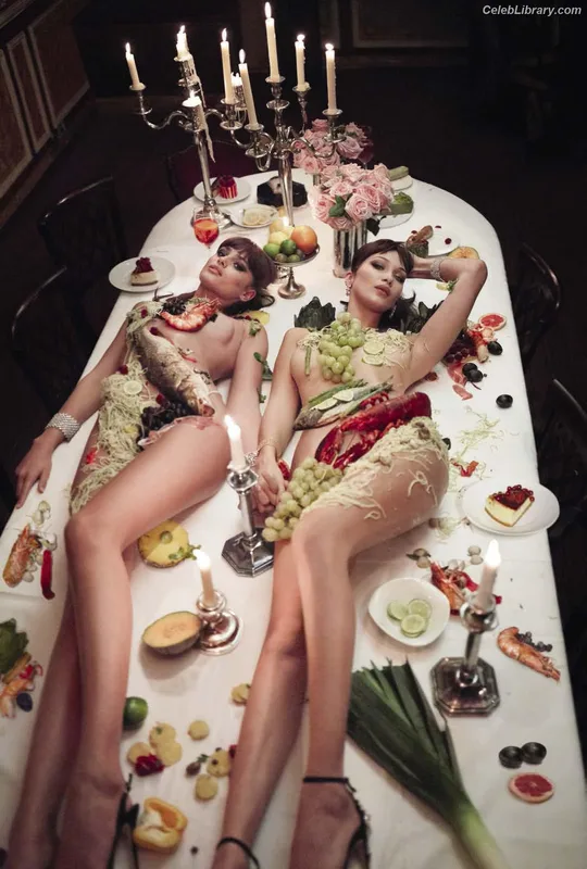 Bella Hadid photo 12 of 1874