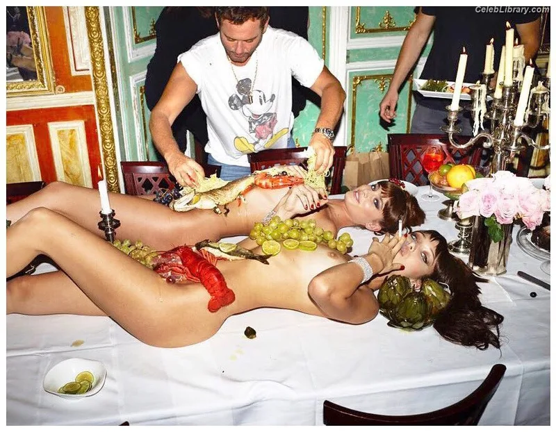 Bella Hadid photo 14 of 1874