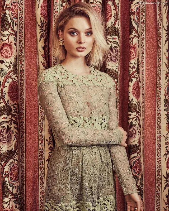 Bella Heathcote photo 8 of 33