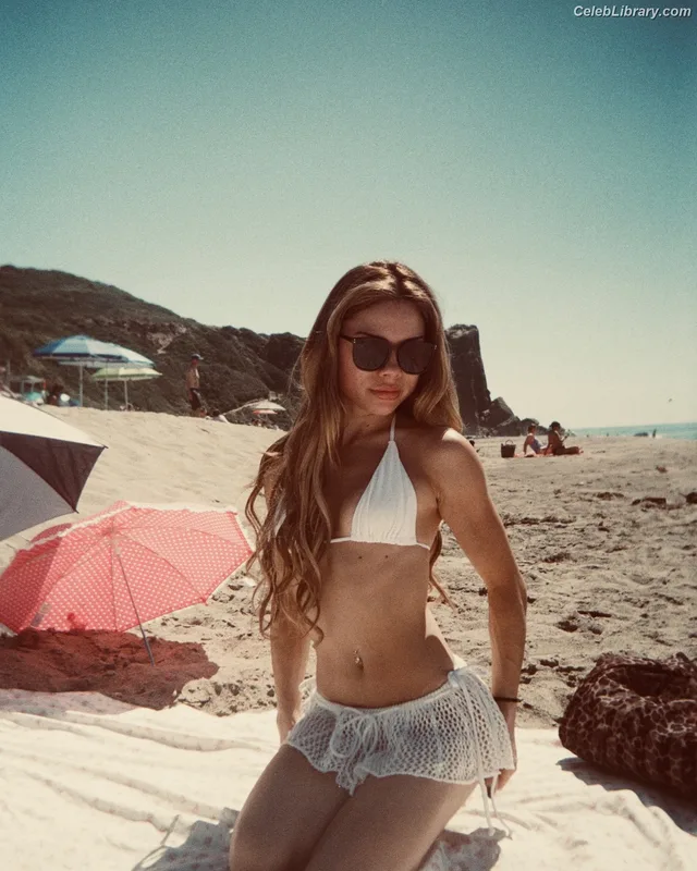 Bella Shepard photo 12 of 26