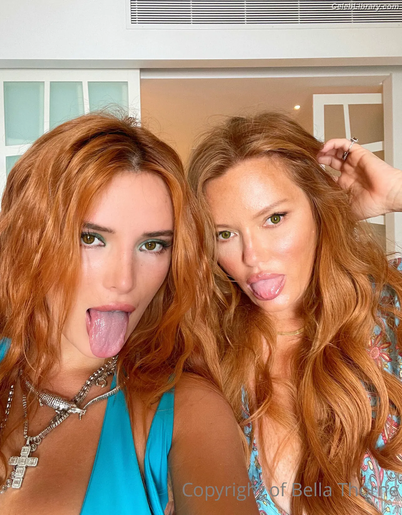 Bella Thorne photo 10 of 3689