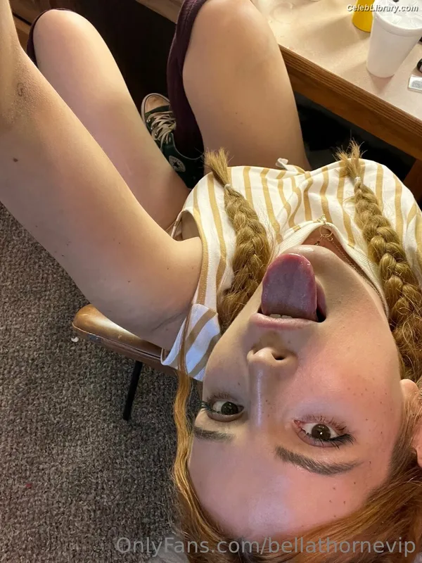 Bella Thorne photo 12 of 3680