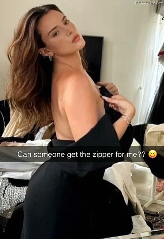 Bella Thorne photo 6 of 3680