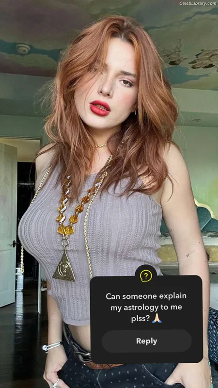 Bella Thorne photo 3 of 3680