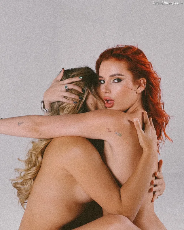 Bella Thorne photo 15 of 3680