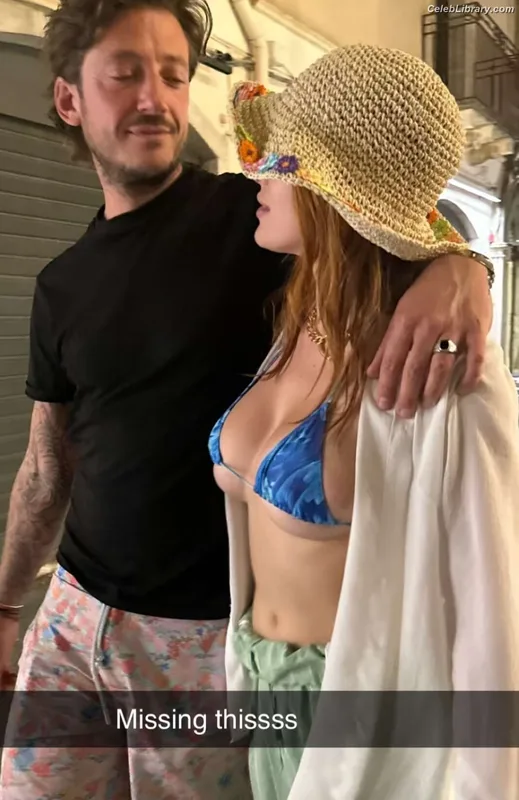 Bella Thorne photo 22 of 3680