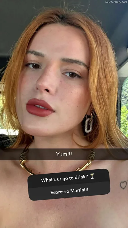 Bella Thorne photo 14 of 3680