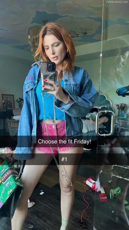Bella Thorne photo 14 of 3680