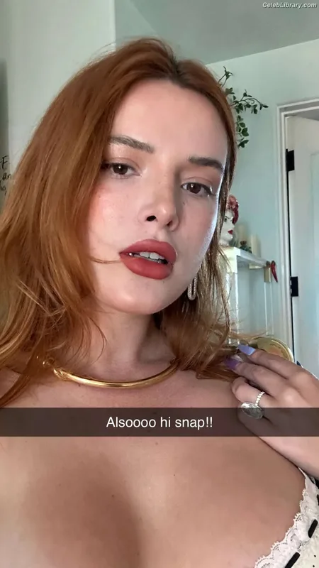 Bella Thorne photo 15 of 3680