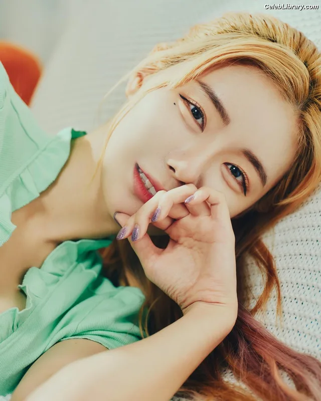 Berry (빛베리) photo 4 of 2598
