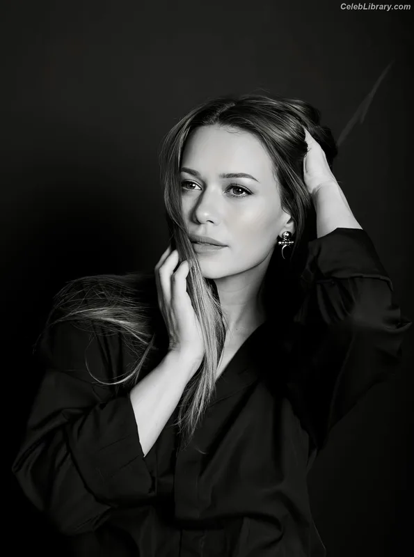 Bethany Joy Lenz photo 7 of 35