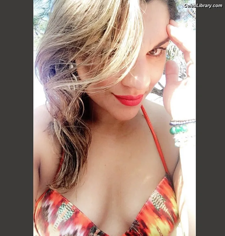 Bethe Correia photo 11 of 424