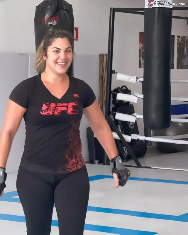 Bethe Correia photo 6 of 424