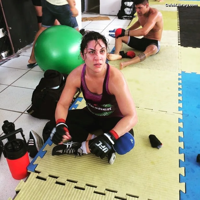 Bethe Correia photo 20 of 424