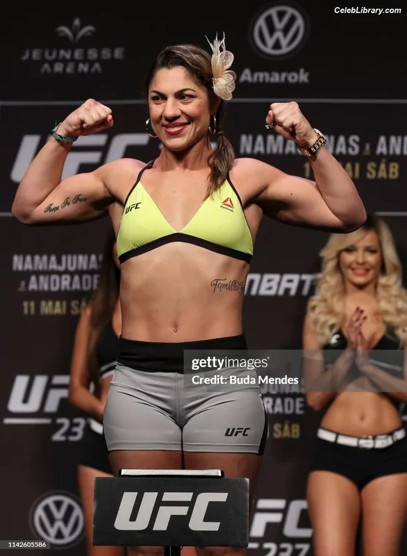 Bethe Correia photo 2 of 424